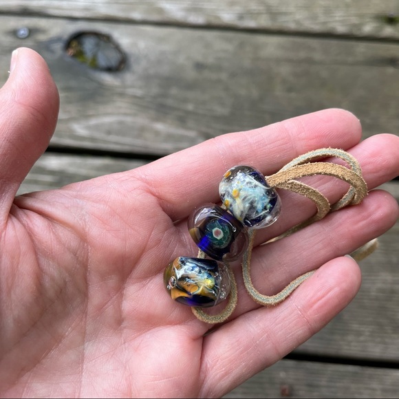 Vintage 90’s Handmade Pyrex Glass Beads - Set of 3 - Picture 2 of 16